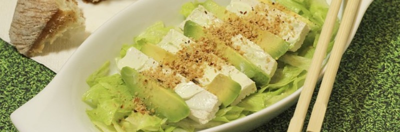 gezond eten en afvallen, avocado salade
